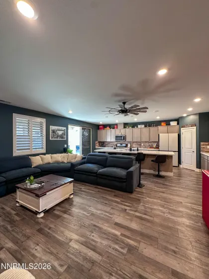 2352 Millville, Sparks, Nevada 89441, 4 Bedrooms Bedrooms, ,3 BathroomsBathrooms,Residential,Residential,Millville,260002314