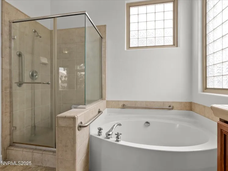 9900 Wilbur May Pkwy, Reno, Nevada 89521, 2 Bedrooms Bedrooms, ,2 BathroomsBathrooms,Residential,Residential,Wilbur May Pkwy,250055987