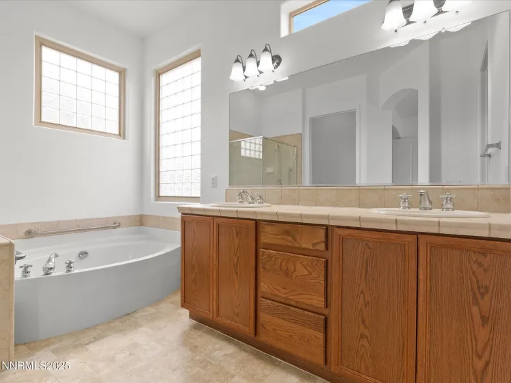 9900 Wilbur May Pkwy, Reno, Nevada 89521, 2 Bedrooms Bedrooms, ,2 BathroomsBathrooms,Residential,Residential,Wilbur May Pkwy,250055987