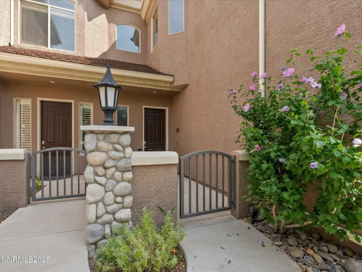9900 Wilbur May Pkwy, Reno, Nevada 89521, 2 Bedrooms Bedrooms, ,2 BathroomsBathrooms,Residential,Residential,Wilbur May Pkwy,250055987