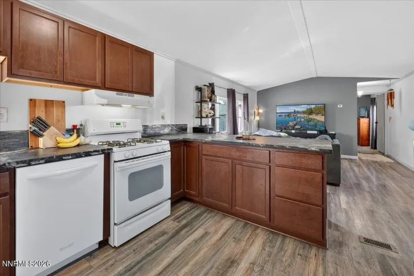 5607 Pearl, Sun Valley, Nevada 89433, 2 Bedrooms Bedrooms, ,2 BathroomsBathrooms,Residential,Residential,Pearl,260002320