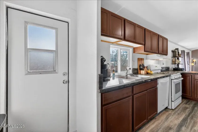 5607 Pearl, Sun Valley, Nevada 89433, 2 Bedrooms Bedrooms, ,2 BathroomsBathrooms,Residential,Residential,Pearl,260002320