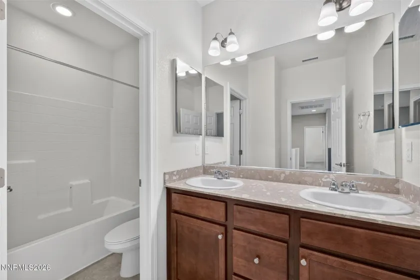 10855 Pebble Hill, Reno, Nevada 89521, 5 Bedrooms Bedrooms, ,3 BathroomsBathrooms,Residential,Residential,Pebble Hill,0,260002321