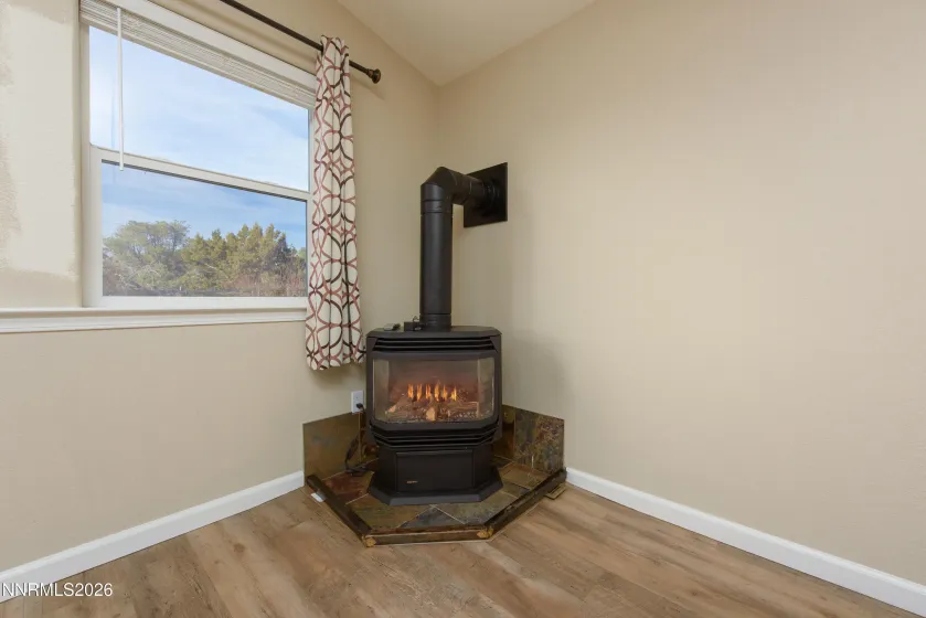 44 Conner, Gardnerville, Nevada 89410, 3 Bedrooms Bedrooms, ,2 BathroomsBathrooms,Residential,Residential,Conner,260002323