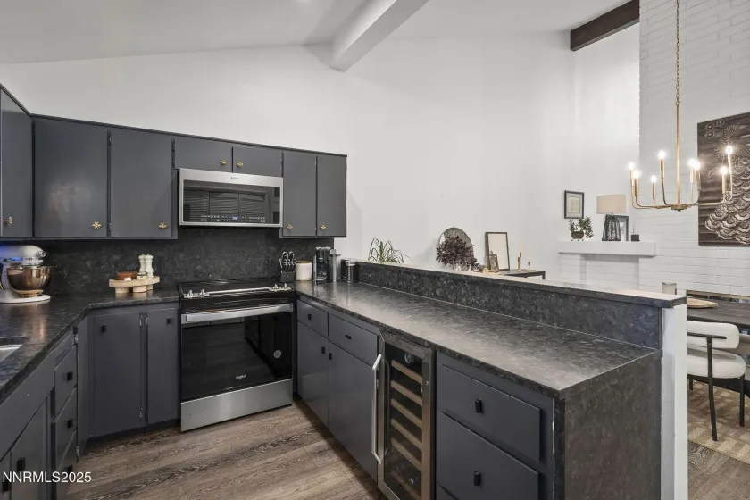 3930 Greenbriar, Reno, Nevada 89509, 2 Bedrooms Bedrooms, ,2 BathroomsBathrooms,Residential,Residential,Greenbriar,260002330