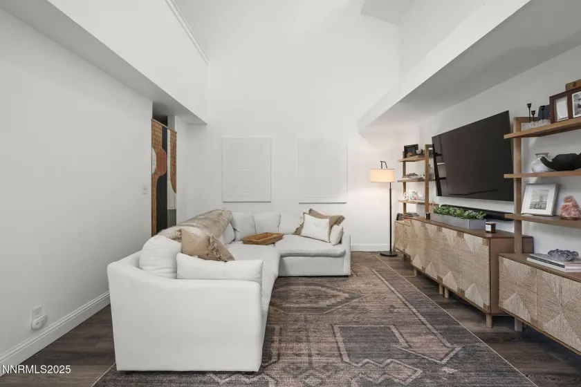 3930 Greenbriar, Reno, Nevada 89509, 2 Bedrooms Bedrooms, ,2 BathroomsBathrooms,Residential,Residential,Greenbriar,260002330