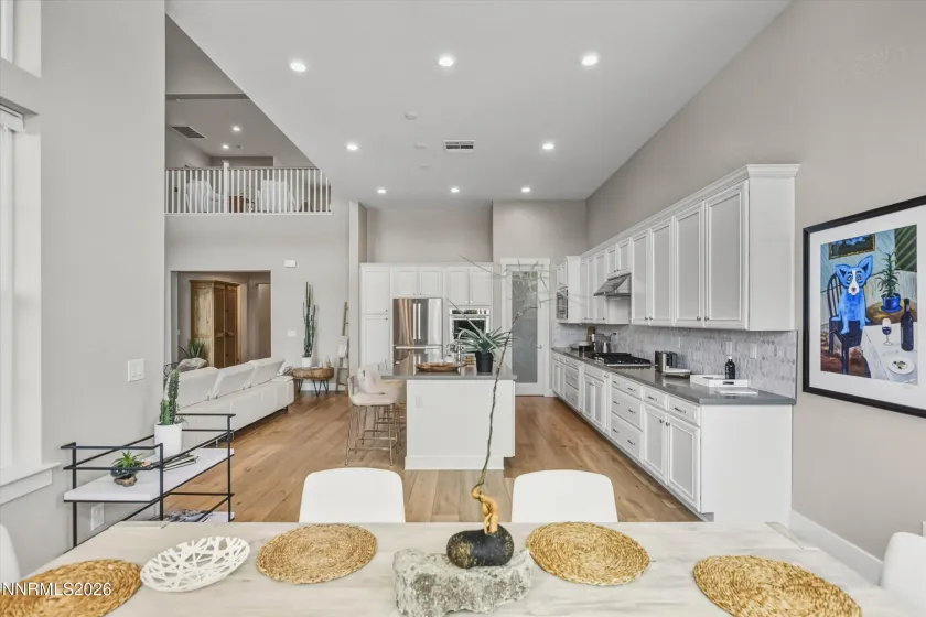 715 Pleasant Oak, Reno, Nevada 89511, 5 Bedrooms Bedrooms, ,6 BathroomsBathrooms,Residential,Residential,Pleasant Oak,260002329