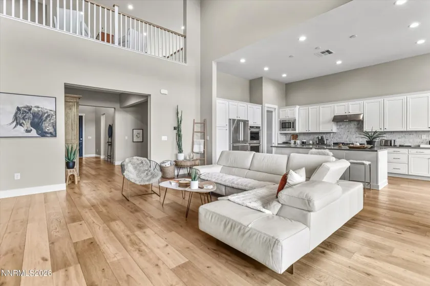 715 Pleasant Oak, Reno, Nevada 89511, 5 Bedrooms Bedrooms, ,6 BathroomsBathrooms,Residential,Residential,Pleasant Oak,260002329