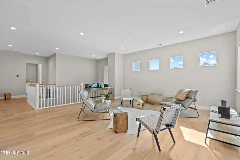 715 Pleasant Oak, Reno, Nevada 89511, 5 Bedrooms Bedrooms, ,6 BathroomsBathrooms,Residential,Residential,Pleasant Oak,260002329