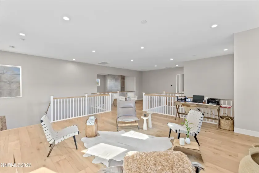 715 Pleasant Oak, Reno, Nevada 89511, 5 Bedrooms Bedrooms, ,6 BathroomsBathrooms,Residential,Residential,Pleasant Oak,260002329