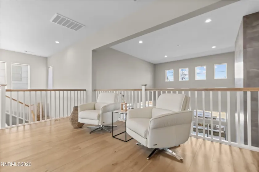 715 Pleasant Oak, Reno, Nevada 89511, 5 Bedrooms Bedrooms, ,6 BathroomsBathrooms,Residential,Residential,Pleasant Oak,260002329