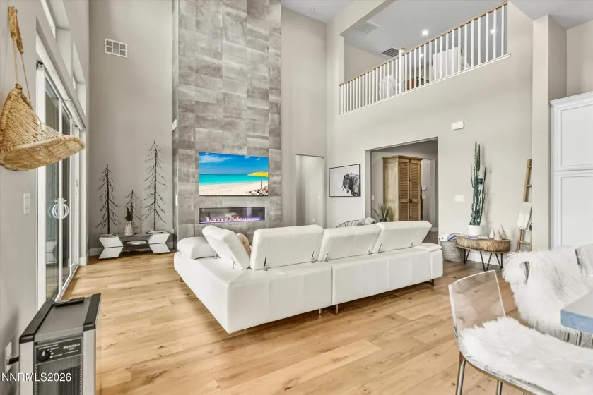 715 Pleasant Oak, Reno, Nevada 89511, 5 Bedrooms Bedrooms, ,6 BathroomsBathrooms,Residential,Residential,Pleasant Oak,260002329