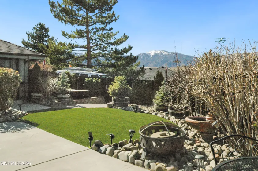 1002 Shadow, Carson City, Nevada 89705, 4 Bedrooms Bedrooms, ,2 BathroomsBathrooms,Residential,Residential,Shadow,260002334