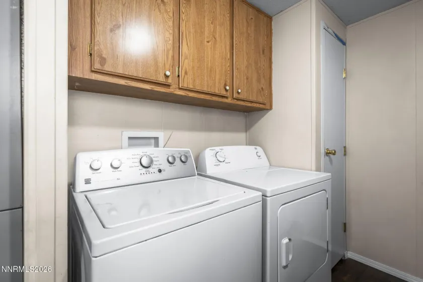 2701 Larkspur, Reno, Nevada 89512, 3 Bedrooms Bedrooms, ,2 BathroomsBathrooms,Residential,Residential,Larkspur,260001432