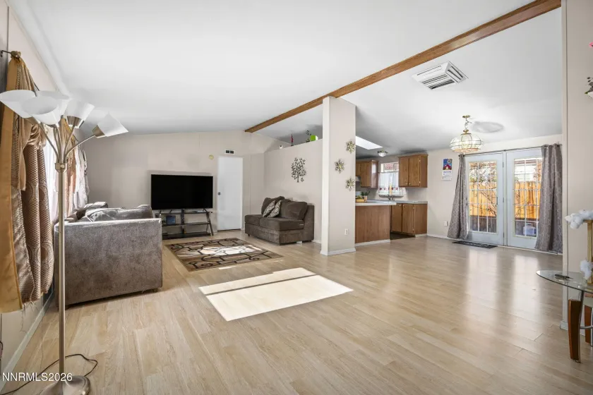 2701 Larkspur, Reno, Nevada 89512, 3 Bedrooms Bedrooms, ,2 BathroomsBathrooms,Residential,Residential,Larkspur,260001432