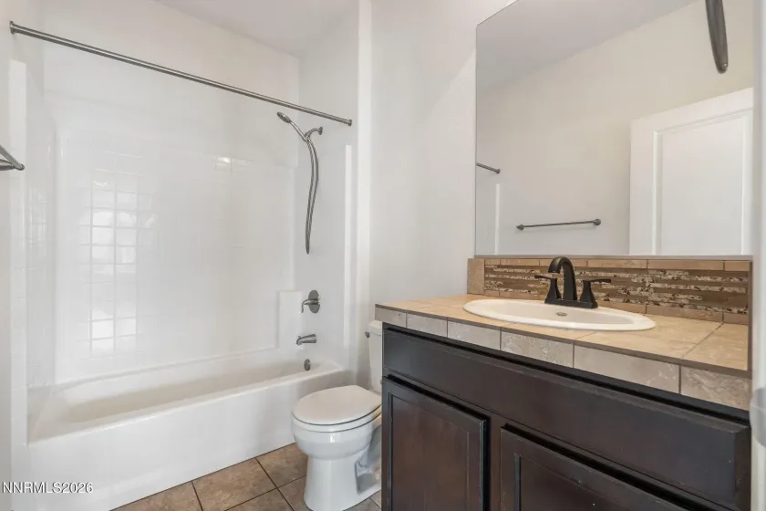 265 Anselmo, Reno, Nevada 89523, 4 Bedrooms Bedrooms, ,3 BathroomsBathrooms,Residential,Residential,Anselmo,260002336