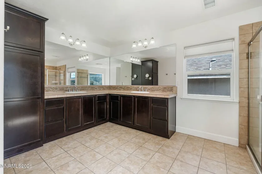 265 Anselmo, Reno, Nevada 89523, 4 Bedrooms Bedrooms, ,3 BathroomsBathrooms,Residential,Residential,Anselmo,260002336