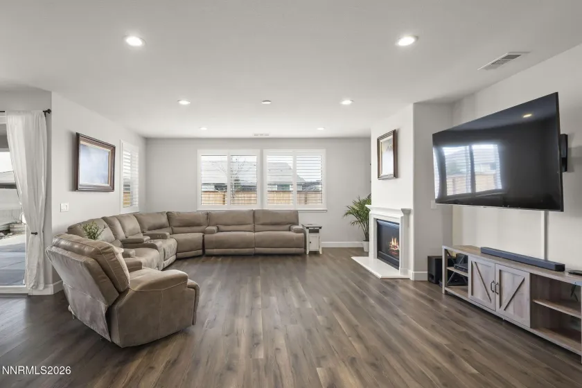 807 Lexington Arch, Sparks, Nevada 89441, 4 Bedrooms Bedrooms, ,3 BathroomsBathrooms,Residential,Residential,Lexington Arch,260002340