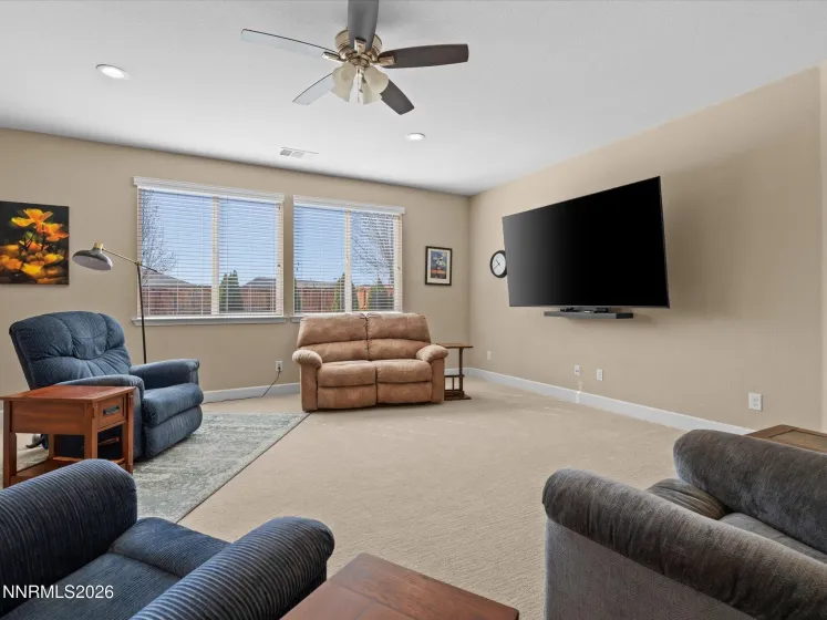 718 Treasure City, Spanish Springs, Nevada 89441, 4 Bedrooms Bedrooms, ,3 BathroomsBathrooms,Residential,Residential,Treasure City,260002341