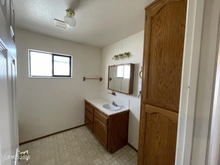 321 West, Yerington, Nevada 89447, 2 Bedrooms Bedrooms, ,2 BathroomsBathrooms,Residential,Residential,West,260002352