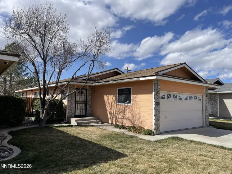321 West, Yerington, Nevada 89447, 2 Bedrooms Bedrooms, ,2 BathroomsBathrooms,Residential,Residential,West,260002352