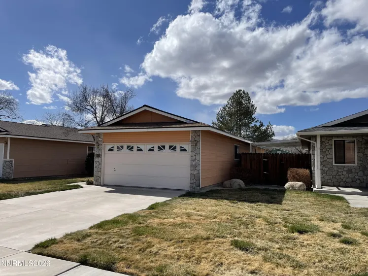 321 West, Yerington, Nevada 89447, 2 Bedrooms Bedrooms, ,2 BathroomsBathrooms,Residential,Residential,West,260002352