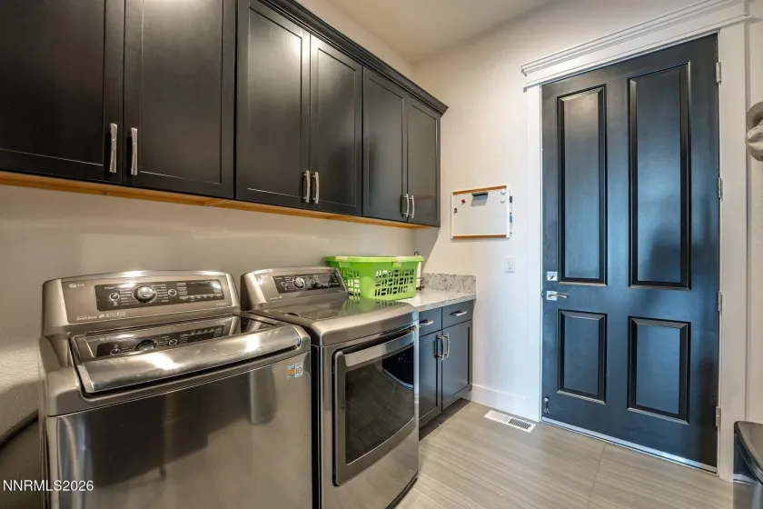 5920 Flowering Sage, Reno, Nevada 89511, 5 Bedrooms Bedrooms, ,5 BathroomsBathrooms,Residential,Residential,Flowering Sage,260002353