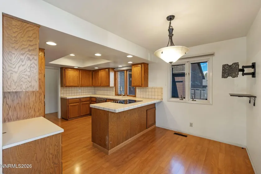 2008 Sunburst, Reno, Nevada 89509, 3 Bedrooms Bedrooms, ,2 BathroomsBathrooms,Residential,Residential,Sunburst,260002360