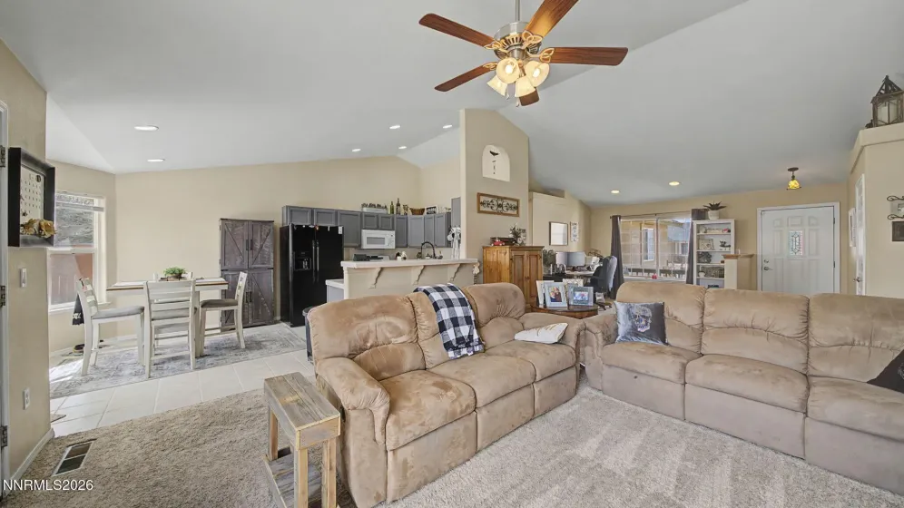 906 Julia, Fernley, Nevada 89408, 3 Bedrooms Bedrooms, ,2 BathroomsBathrooms,Residential,Residential,Julia,260002362