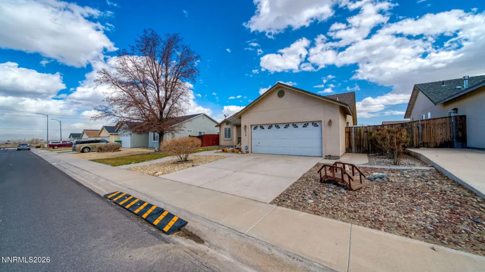 906 Julia, Fernley, Nevada 89408, 3 Bedrooms Bedrooms, ,2 BathroomsBathrooms,Residential,Residential,Julia,260002362