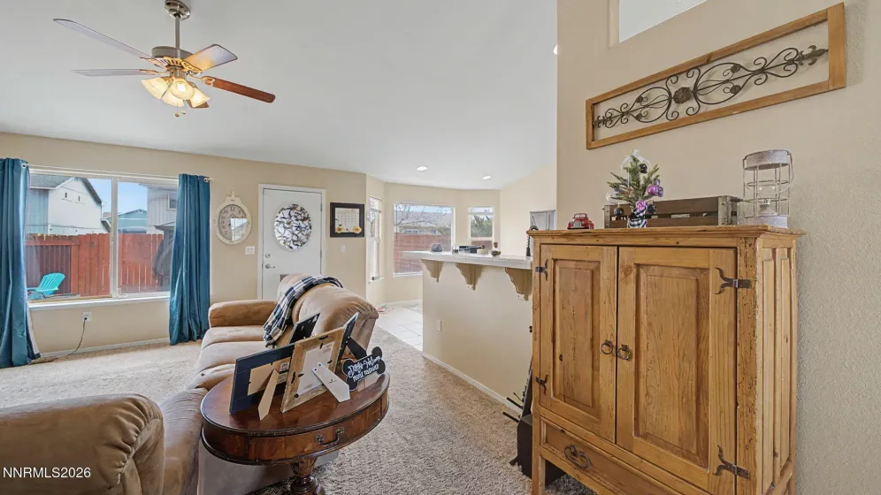 906 Julia, Fernley, Nevada 89408, 3 Bedrooms Bedrooms, ,2 BathroomsBathrooms,Residential,Residential,Julia,260002362