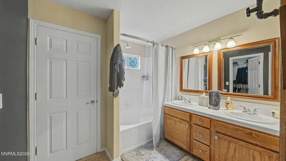 906 Julia, Fernley, Nevada 89408, 3 Bedrooms Bedrooms, ,2 BathroomsBathrooms,Residential,Residential,Julia,260002362