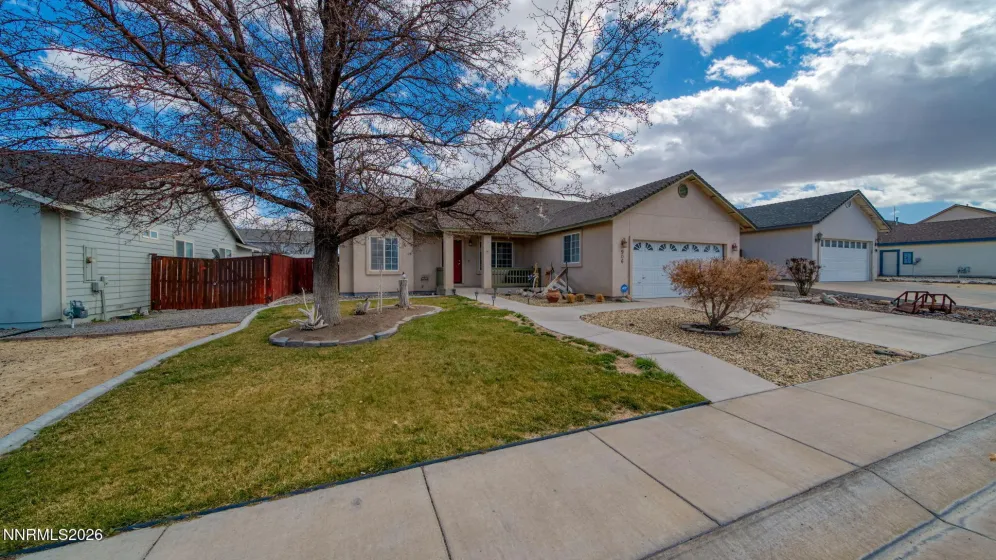 906 Julia, Fernley, Nevada 89408, 3 Bedrooms Bedrooms, ,2 BathroomsBathrooms,Residential,Residential,Julia,260002362