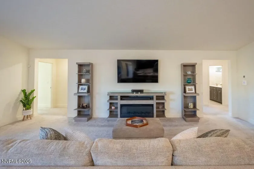 282 Littondale, Sparks, Nevada 89441, 4 Bedrooms Bedrooms, ,3 BathroomsBathrooms,Residential,Residential,Littondale,260002367