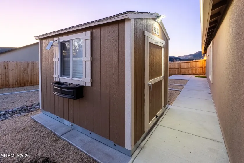 282 Littondale, Sparks, Nevada 89441, 4 Bedrooms Bedrooms, ,3 BathroomsBathrooms,Residential,Residential,Littondale,260002367