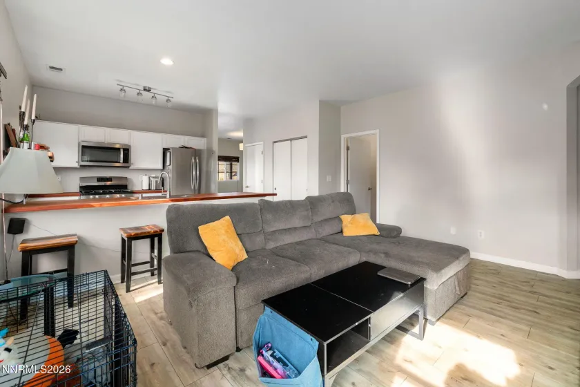 9370 Brightridge, Reno, Nevada 89506, 3 Bedrooms Bedrooms, ,2 BathroomsBathrooms,Residential,Residential,Brightridge,260002372