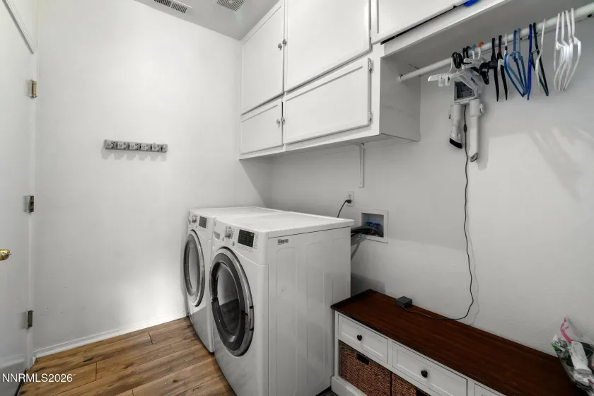 9370 Brightridge, Reno, Nevada 89506, 3 Bedrooms Bedrooms, ,2 BathroomsBathrooms,Residential,Residential,Brightridge,260002372