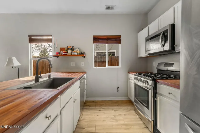 9370 Brightridge, Reno, Nevada 89506, 3 Bedrooms Bedrooms, ,2 BathroomsBathrooms,Residential,Residential,Brightridge,260002372