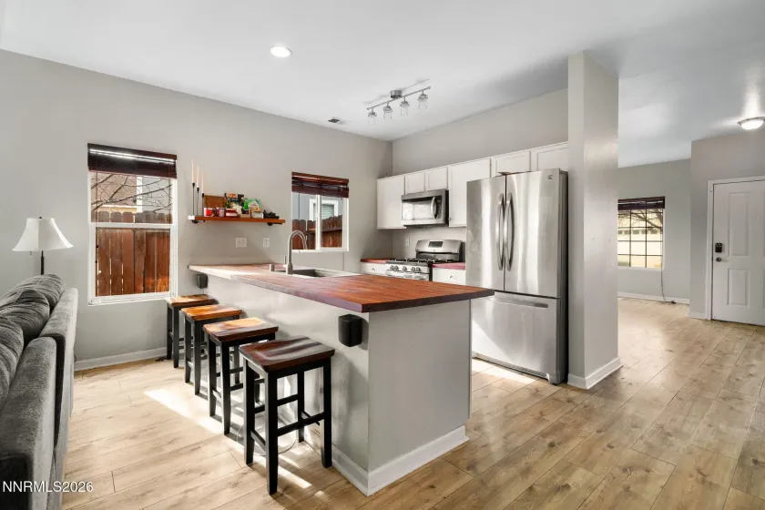 9370 Brightridge, Reno, Nevada 89506, 3 Bedrooms Bedrooms, ,2 BathroomsBathrooms,Residential,Residential,Brightridge,260002372