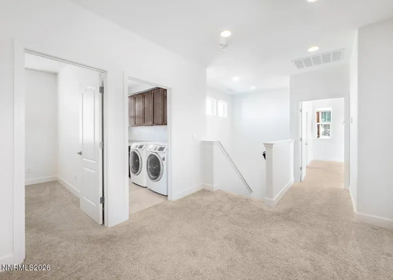 2082 Whitecliff, Reno, Nevada 89521, 5 Bedrooms Bedrooms, ,3 BathroomsBathrooms,Residential Lease,Manufactured,Whitecliff,260002373