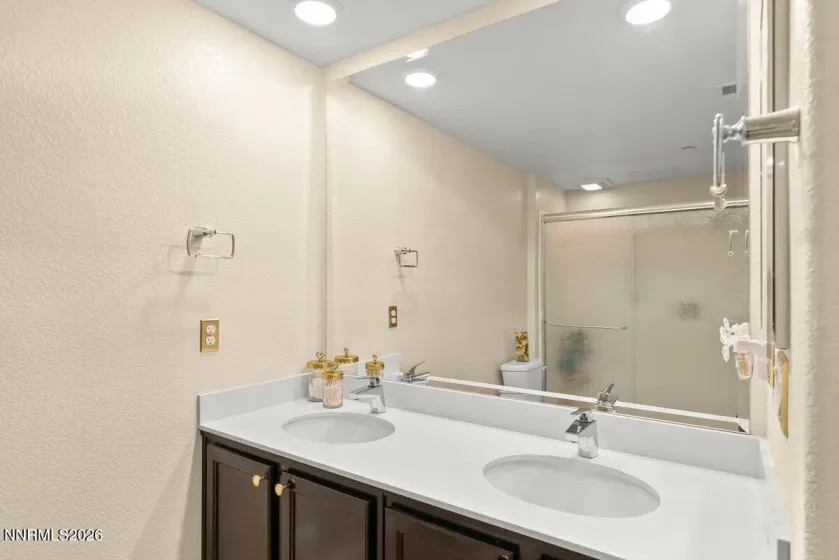 596 Costa Azul, Sparks, Nevada 89436, 2 Bedrooms Bedrooms, ,2 BathroomsBathrooms,Residential,Residential,Costa Azul,260002374