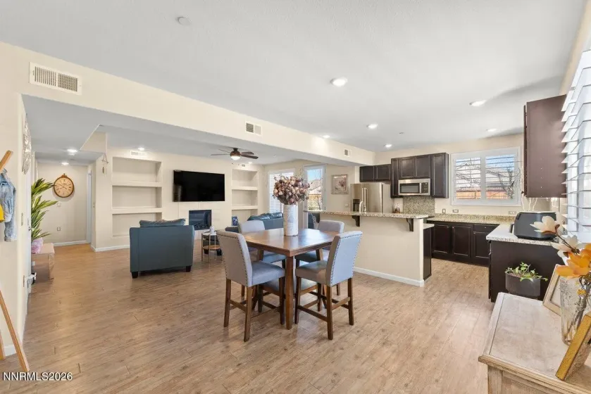 596 Costa Azul, Sparks, Nevada 89436, 2 Bedrooms Bedrooms, ,2 BathroomsBathrooms,Residential,Residential,Costa Azul,260002374