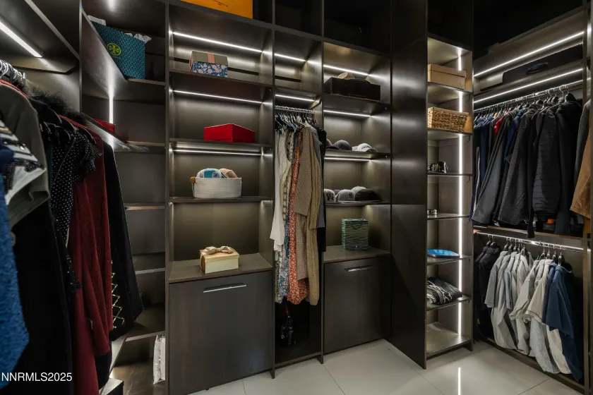 3041 Palmer Pointe, Reno, Nevada 89511, 4 Bedrooms Bedrooms, ,6 BathroomsBathrooms,Residential,Residential,Palmer Pointe,260002376