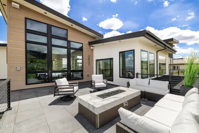 3041 Palmer Pointe, Reno, Nevada 89511, 4 Bedrooms Bedrooms, ,6 BathroomsBathrooms,Residential,Residential,Palmer Pointe,260002376