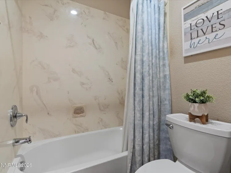 2488 Emblem, Sparks, Nevada 89436, 3 Bedrooms Bedrooms, ,2 BathroomsBathrooms,Residential,Residential,Emblem,260002378