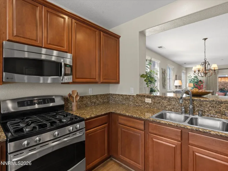 2488 Emblem, Sparks, Nevada 89436, 3 Bedrooms Bedrooms, ,2 BathroomsBathrooms,Residential,Residential,Emblem,260002378