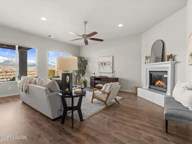 845 Larrimore, Reno, Nevada 89523, 3 Bedrooms Bedrooms, ,2 BathroomsBathrooms,Residential,Residential,Larrimore,260002385