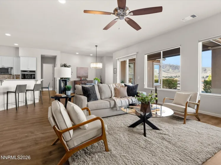 845 Larrimore, Reno, Nevada 89523, 3 Bedrooms Bedrooms, ,2 BathroomsBathrooms,Residential,Residential,Larrimore,260002385