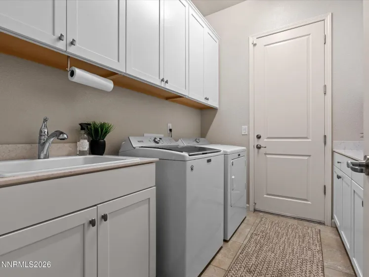 845 Larrimore, Reno, Nevada 89523, 3 Bedrooms Bedrooms, ,2 BathroomsBathrooms,Residential,Residential,Larrimore,260002385