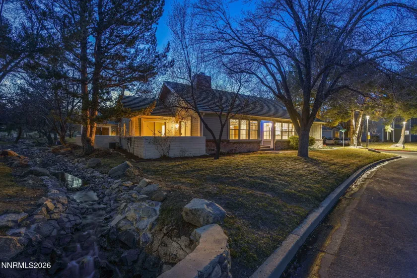 7293 Blue Falls, Reno, Nevada 89511, 3 Bedrooms Bedrooms, ,2 BathroomsBathrooms,Residential,Residential,Blue Falls,260002388